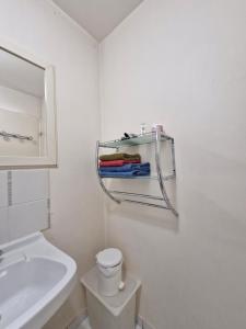 Appartements Vaste studio 10 min ORLY 20 min Paris by RER B : photos des chambres
