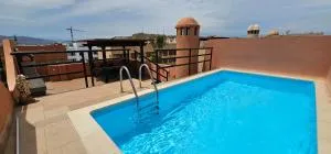 Homes of Spain, Apartamentos Paraíso Vera Playa, Ed Palmerston, Atico A con piscina privada y vistas al mar, 50m de la playa, WIFI - Playas de Vera