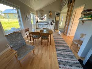 House 100m from lake västra silen