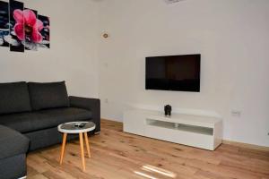 Apartments by the sea Brna, Korcula - 10065