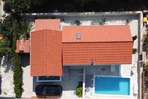 Seaside house with a swimming pool Vinjerac, Zadar - 9689 