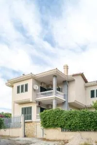 Twin Villa - (( Luath ))