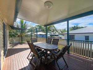 Baybreeze -Burrum Heads- 3BR- Close to Boat Ramp