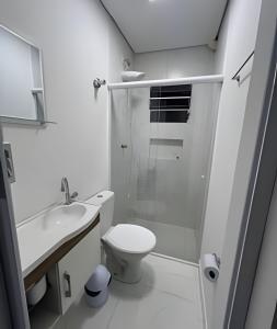 Ap Elegante e pratico com ar, ao lado do Aeroporto