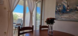 Apartments Burcul Pag 
