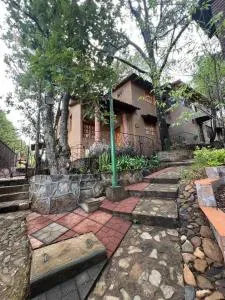 Acogedora cabaña en Quercus 1 - Tacámbaro de Codallos