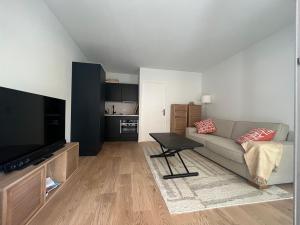 Appartements Studio Cabine avec Balcon Sud, Parking Prive a Arcachon - FR-1-374-227 : photos des chambres