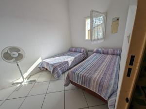 Villas Charmante Villa T3 Climatisee Proche Plage - Confort et Calme pour 6 Pers. - FR-1-797-21 : photos des chambres