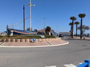 Appartement T2 Front de Mer avec Balcon et Parking – Confort et Activités à Proximité - FR-1-797-37