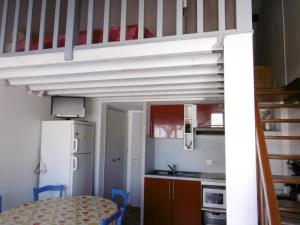 Maison T3 Mezzanine avec Patio à 150m de la Plage – Parking, BBQ, 6 Pers – Port-la-Nouvelle - FR-1-797-42