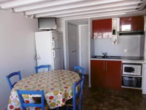 Maison T3 Mezzanine avec Patio à 150m de la Plage – Parking, BBQ, 6 Pers – Port-la-Nouvelle - FR-1-797-42