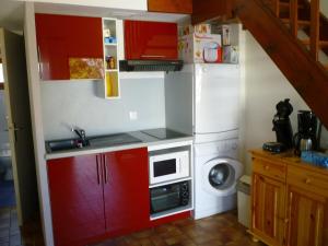 Maison T3 Mezzanine avec Patio à 150m de la Plage – Parking, BBQ, 6 Pers – Port-la-Nouvelle - FR-1-797-42