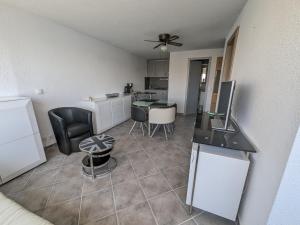 Grand T2 Climatisé 36m² avec Parking à 450m de la Plage - 4 Pers - FR-1-797-34