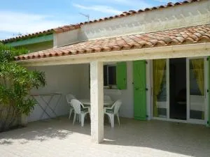 Superbe villa T4 confort avec cour, proche plage - 6 Pers. Parking - FR-1-797-47 - Lapalme