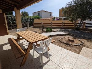 Maison T2 avec Mezzanine, Cour et Parking – 5 Pers – Proche Plage et Commerces – Bon Prix - FR-1-797-49