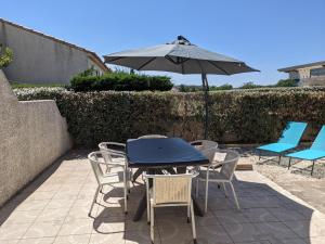 Villas Villa T3 Mezzanine a Port-la-Nouvelle: 6 pers, Terrasse, Proche Plage et Commerces, Confort Optimal. - FR-1-797-52 : photos des chambres