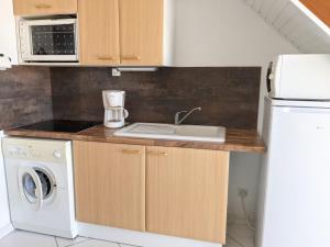 Villas Villa T3 Mezzanine a Port-la-Nouvelle: 6 pers, Terrasse, Proche Plage et Commerces, Confort Optimal. - FR-1-797-52 : photos des chambres