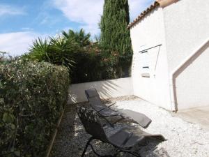 Villas Villa T3 Mezzanine a Port-la-Nouvelle: 6 pers, Terrasse, Proche Plage et Commerces, Confort Optimal. - FR-1-797-52 : photos des chambres