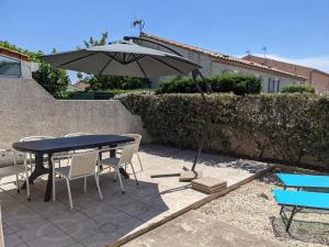 Villas Villa T3 Mezzanine a Port-la-Nouvelle: 6 pers, Terrasse, Proche Plage et Commerces, Confort Optimal. - FR-1-797-52 : photos des chambres