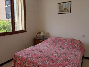 T2 Climatisé, 2 Cours, Proche Plage, Parking Privé, 5 Pers., Animaux Acceptés - FR-1-797-58