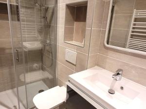 Studio rénové familial, Vieux Village, proche pistes et commerces, 4 pers. - FR-1-598-168