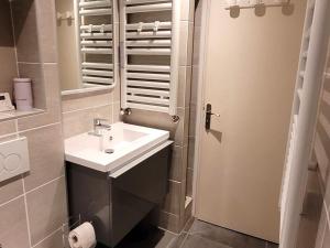 Studio rénové familial, Vieux Village, proche pistes et commerces, 4 pers. - FR-1-598-168