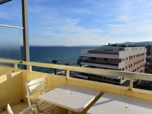 Studio au Lavandou, 4 pers, clim, parking, WiFi - FR-1-803-5