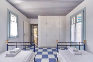 Ocean Villa in Paros