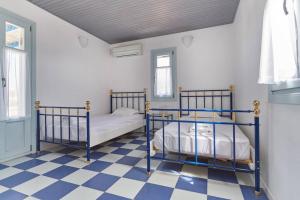 Ocean Villa in Paros