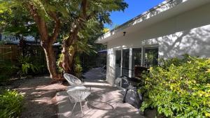 Coastal Chill on Garrick