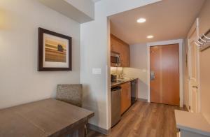 Cozy Fraser Crossing Founders Pointe Studio Condo Close to Mountain condo