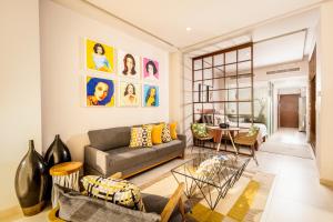 Harbor 13008A Artistic beachfront studio by Moikkarentals