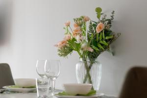 Stylowe Studia z Tarasem w Poznaniu by Noclegi Renters