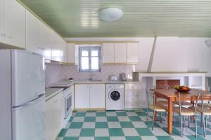 Santa Maria Villa in Paros