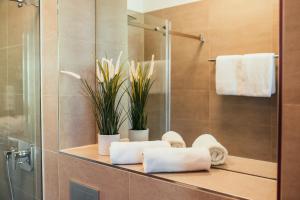 The Rix Studios & Suites