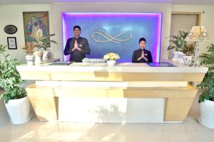 Sarovar Portico Naraina, Hotel