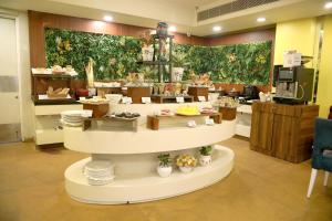 Sarovar Portico Naraina, Hotel