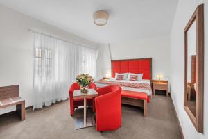 Deluxe Double Room room in Nelly Kellys