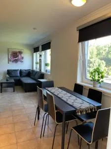 Praktisk leilighet i Kristiansand til 5 - Nodeland