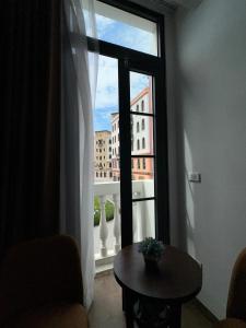 vinh khang h long hotel