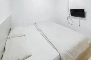 Alfalah Residence Syariah Mitra RedDoorz - Белаван