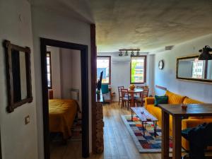 Wooden Paradise Apartment next to Gondola