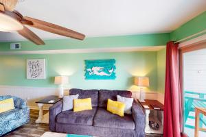 Summer House West Condos