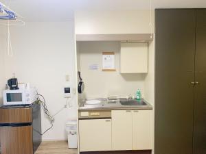 Shinjuku 新宿徒步圈!西新宿!都厅!新宿中央公园!2分钟步行到地铁!高速无限制网络!精致公寓Autolock!104