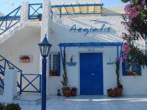 Aegialis Studios & Rooms Syros Greece