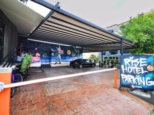 Rise Urban Art Hotel