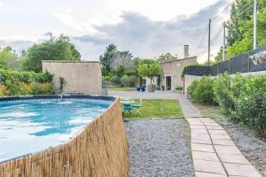 Villas Villa Privee au Coeur du Luberon - Piscine Jardin : photos des chambres