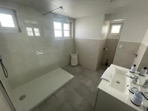 Maisons de vacances Gesse, Maison avec terrasse : photos des chambres