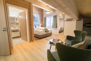 Alphotel Biel-Kinzig - Access by Cable Car only!