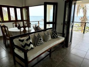 Oceanfront Oasis - Villa Margarita - Entire Villa